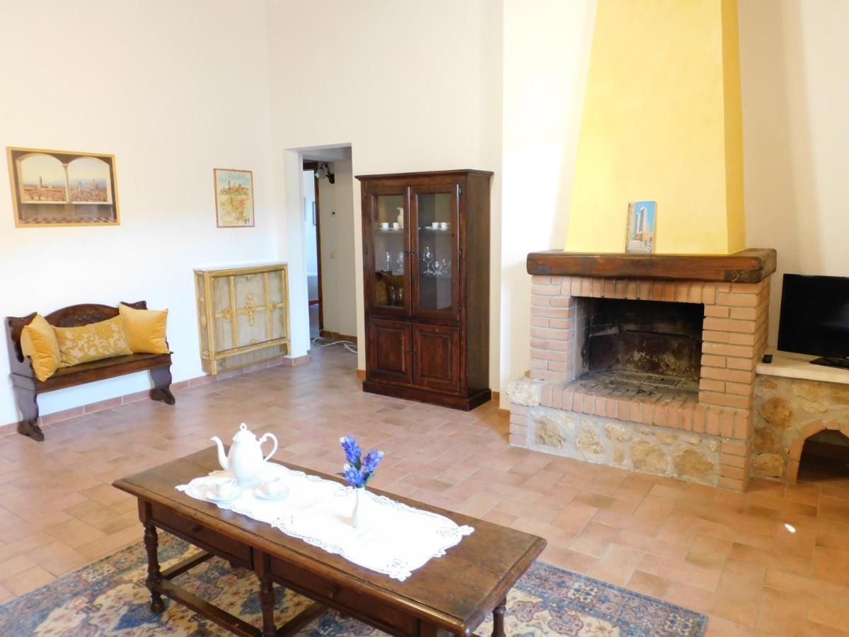 Casa Vacanze Senesi Сан-Джиміньяно Екстер'єр фото