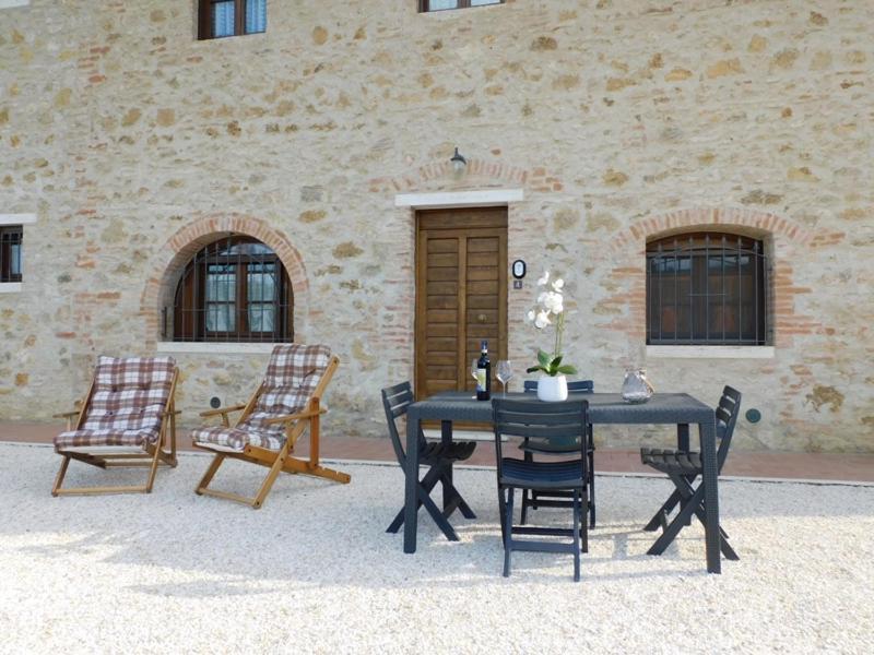 Casa Vacanze Senesi Сан-Джиміньяно Екстер'єр фото